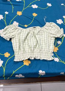 Cute Gingham Off-Shoulder Crop Top
