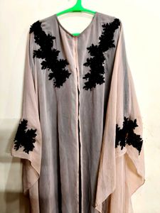 🥳🎉SET OF THREE BEAUTIFUL EMBROIDERY ABAYA