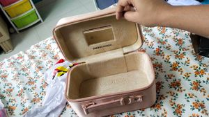 Chic Rose Gold Cosmetic Pouch