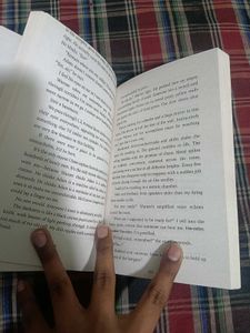 Shatter Me by Tahereh Mafi