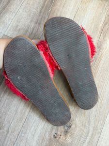 Faux-Fur Red Slides