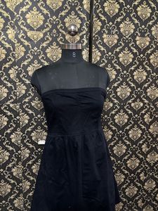 Chic Black Strapless Mini Dress