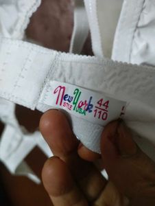 Comfortable White Bras (2 pcs)
