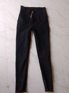 Black High-Waisted Button-Up Jeans