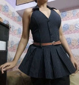 Chic Halter Neck Peplum top