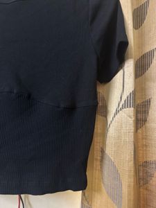 Ribbed Cropped T-shirt