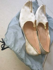 Elegant Indian Jutti Shoes