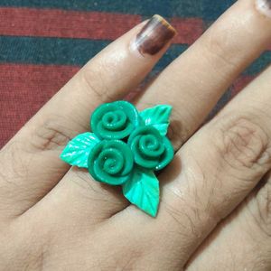 Green Floral bracelet Set with Ring and broch