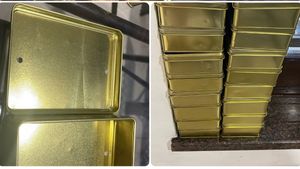 Gold Metal Tins - 2 pieces