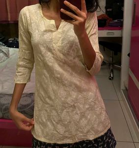 Cream Kurta with Leaf Pattern