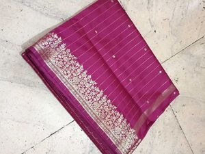 aesthetic purple saree 😊