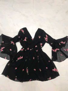 Cute Black Floral Bell Sleeve Dress