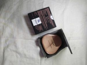 Face Canada 3 in 1 Compact Foundation
