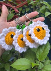 Cute Crochet Daisy Flower Keychain