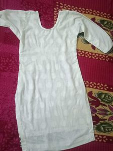 Elegant White Kurta with Embroidery