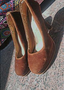 Vintage Brown Suede Platform Heels