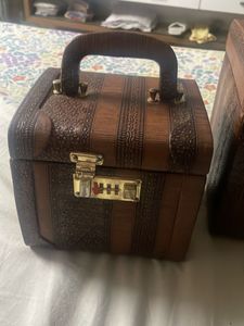 set of 2 leather vanity boxes