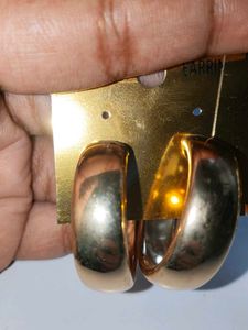Chic Gold &amp; Pearl Hoop Earrings Set