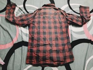 Men's Red Plaid Long Sleeve Shirt