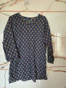V-Neck Printed short kurti