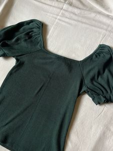 Stylish Green Puff Sleeve Top