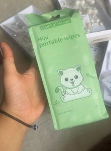 QianHui Mini Portable Wet Wipes 8 Packs