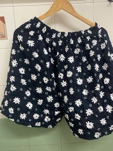 Cute Floral Print Shorts