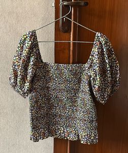 Floral Smocked Puff Sleeve Top