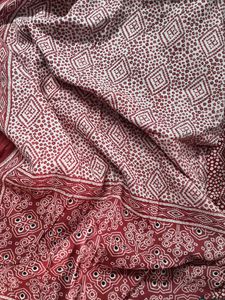 Embroidered Red Ethnic kurta set