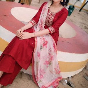 Elegant Red Kurta Set with Floral Dupatta