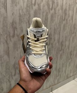 Asics Gel-Kayano 14