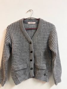 Stylish Women Gray Cardigan