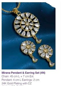 Avon Mirana Necklace &amp; Earrings Set With Chain