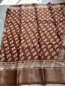 Brand new  Brown Floral Print Saree