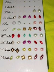 Hello 🤗, Everyone I'm Selling This Cute Studs
