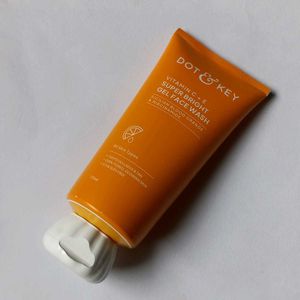 Dot & Key Vitamin C+E Face Wash