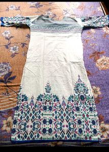 White Embroidered Kurta