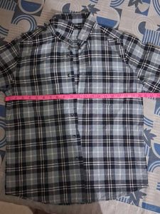Men's Plaid Button-Up Shirt