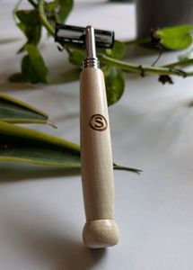 Wooden Razor