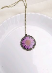 Discount On Purple Daisy Vintage Necklace