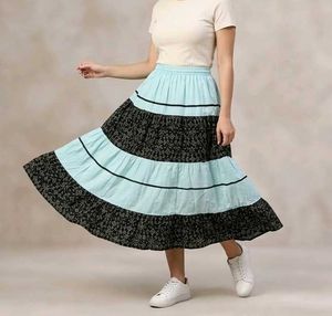 Tiered Floral Print Maxi Skirt