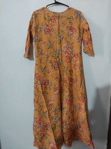 Elegant Floral Kurta Set