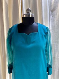 Green mesh formal tops