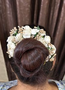 Elegant Floral Hair Accessories Set