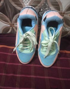 Stylish Colorblock Sneakers