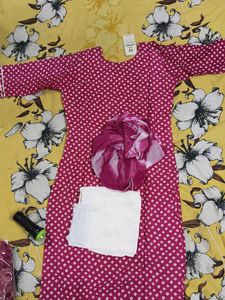 Beautiful Pink Bandhani Kurta Set