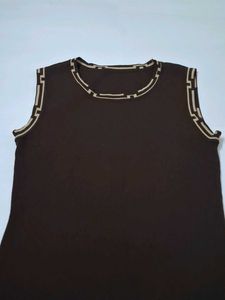 Sleeveless Brown Knit Top