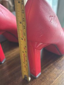 Offer ❤️❤️Red Hot Pumps in great condition