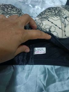 Elegant Black Floral Lace Bra