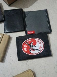 Assorted Wallets - Various Styles ( one piece 300)